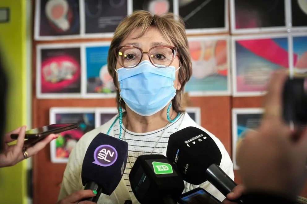 La Ministra de Salud de San Luis está aislada por ser contacto estrecho de un caso positivo de Covid