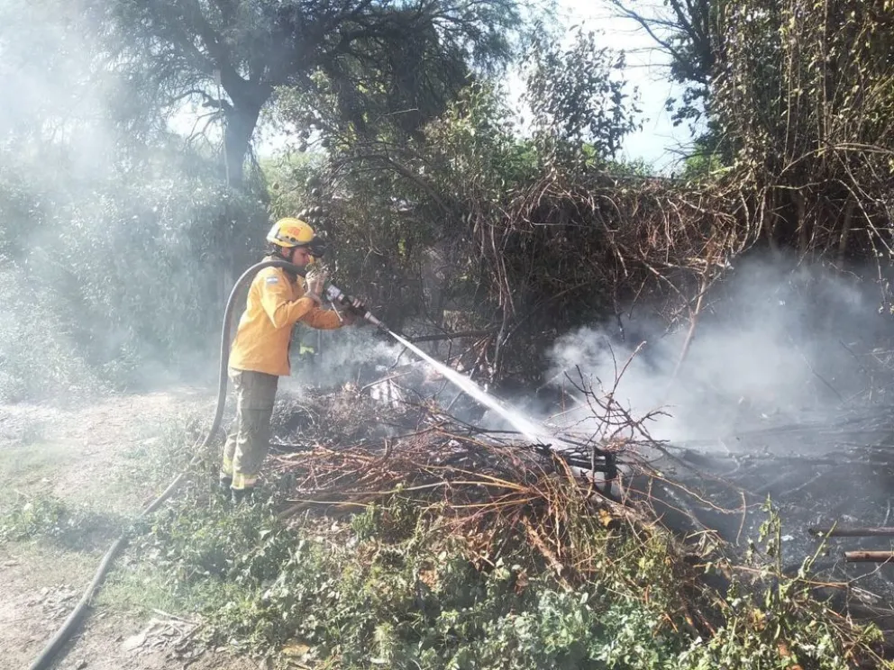 La semana inició con un accidente, un incendio y una asistencia por riesgo eléctrico