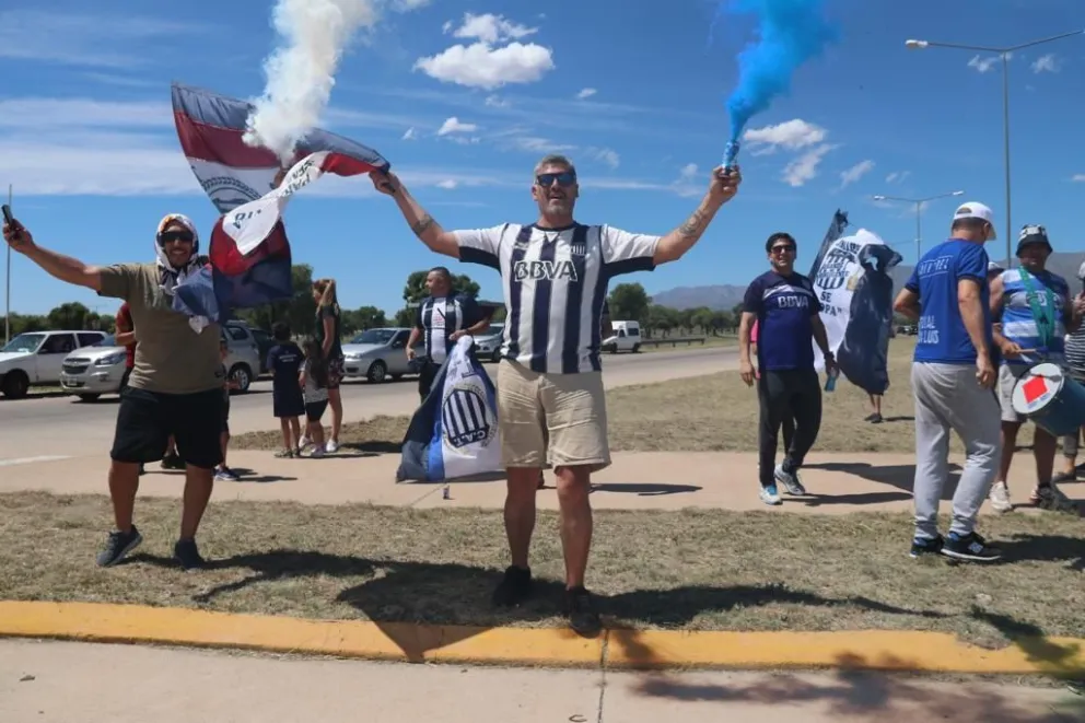 Talleres y Godoy Cruz  van en busca de la final en San Luis