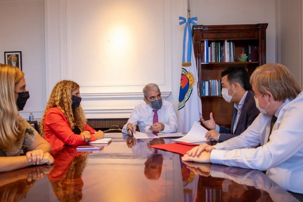 Firman cuatro convenios con el Ministerio de Seguridad de la Nación