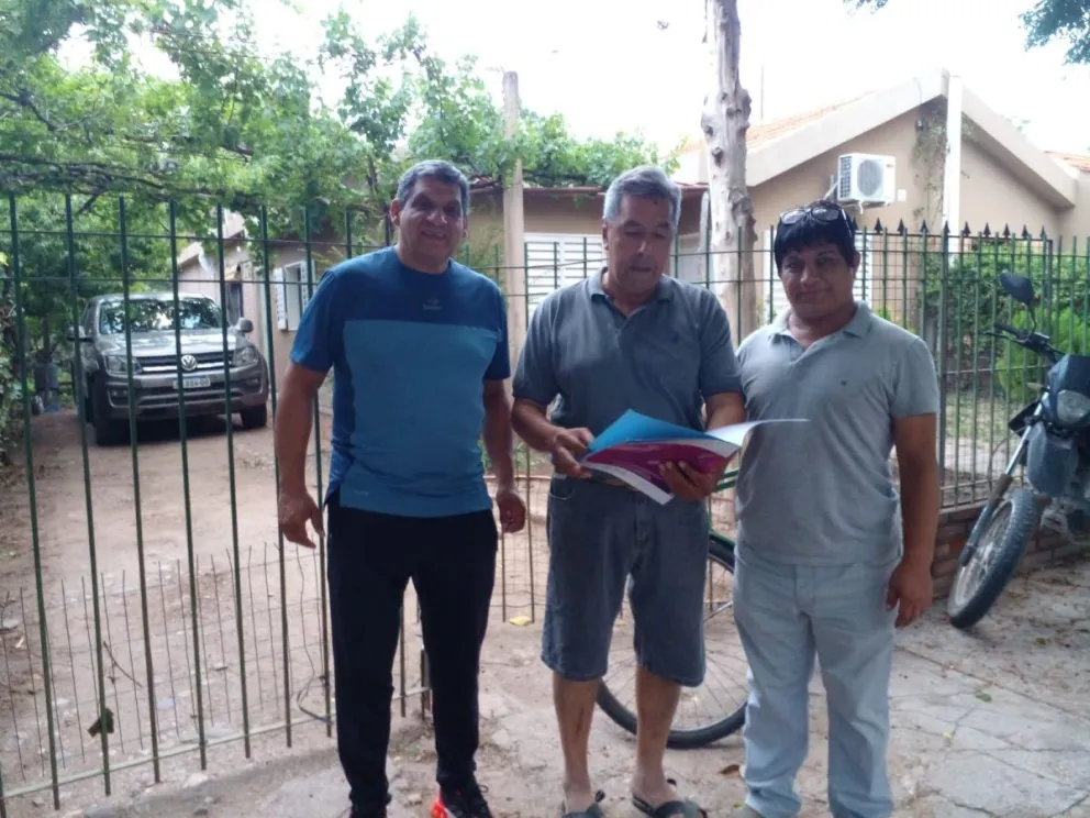 Seis beneficiarios de Santa Rosa obtuvieron sus escrituras de sus viviendas