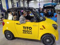 El gobernador recorrió las instalaciones donde se fabrica “Tito” el primer auto 100% eléctrico de San Luis