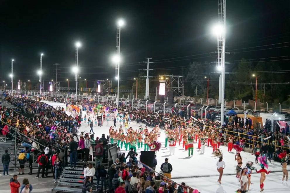 Corsos provinciales 2022: el gran festival popular cerró a puro ritmo con el show de “Kapanga” en Villa Mercedes
