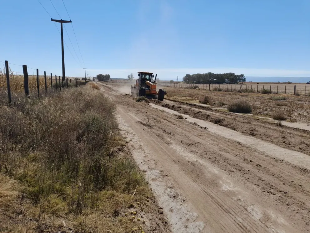 Vialidad provincial trabaja en la mejora de los caminos