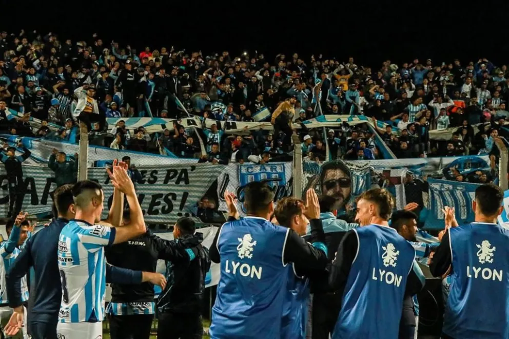 Racing de Córdoba eliminó por penales a San Lorenzo en el “Juan Gilberto Funes” 